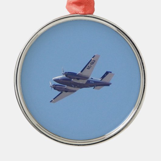 Beech B90 King Air Silbernes Ornament (Vorne)