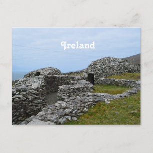 Beehive Hut Village Postkarte