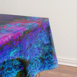 Beeindruckende Landschaft von Dunkelblau und Rotem Tischdecke