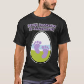 Beeing Pregnant is Eggcellent pregnancy T-Shirt (Vorderseite)
