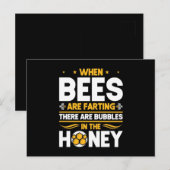 Beekeeper Gift | When Bees Are Farting Postkarte (Vorne/Hinten)