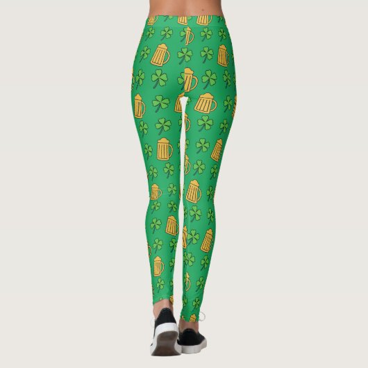 Beer and Lucky Clover Pattern St Patrick's Day Leggings (Rückseite)
