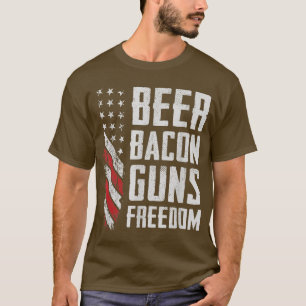 Beer Bacon Guns Freedom USA GRILLEN American Flag T-Shirt
