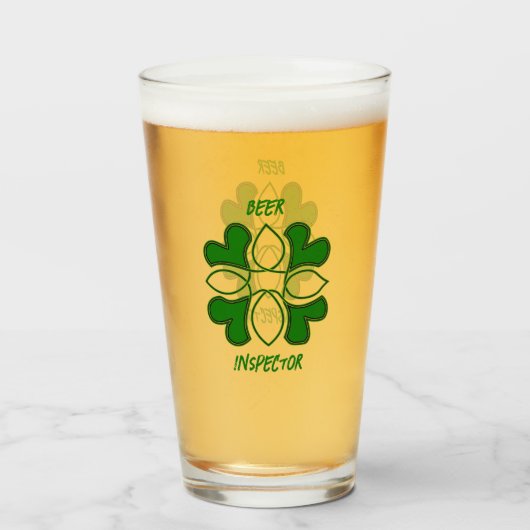 Beer Inspector St Patricks Celtic Cross und Cover Glas (Rückseite (gefüllt))