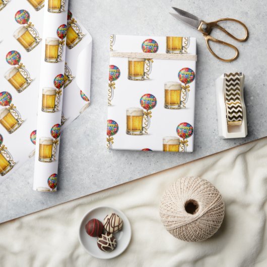 Beer Mug with Happy Birthday Balloon Geschenkpapier (Kunsthandwerk)