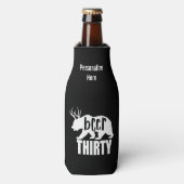 Beer Thirty Flasche Koozie | Blockbuchstabe Flaschenkühler (Flaschenvorderseite)