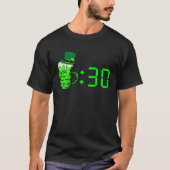Beer Thirty  St Patricks Day Drinking Or Getting D T-Shirt (Vorderseite)