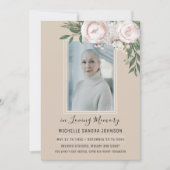 Beerdigung florales Beige-Foto-Gedenkprogramm Dankeskarte (Vorderseite)