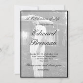 Beerdigung Memorial Einfaches Schwarz-weißes Foto Einladung (Rückseite)