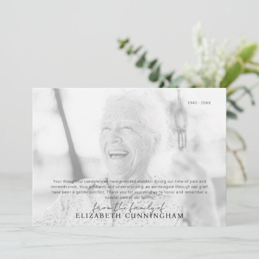 Beerdigung Memorial Simple Modern Foto Dankeskarte (Stehend Vorderseite)