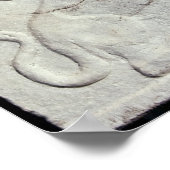 Beerdigung mit geschnitztem Relief eines Griffins Poster (Ecke)