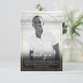 Beerdigung von Schwarz-Weiß-Foto-Gold-Arch Dankeskarte (Stehend Vorderseite)