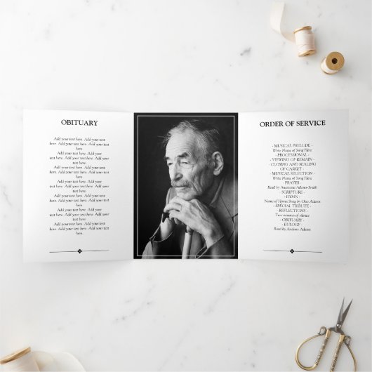 Beerdigung von weißem Minimalistischem Foto Dreifach-gefaltete Programmkarte (Innenseite)