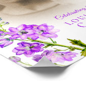 Beerdigungsdenkmal lila Delphinium Foto Poster (Ecke)