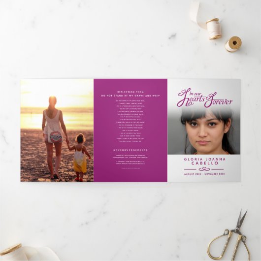 Beerdigungsprogramm in unseren Herzen Maulbeere Dreifach-gefaltete Programmkarte (Außenbereich)