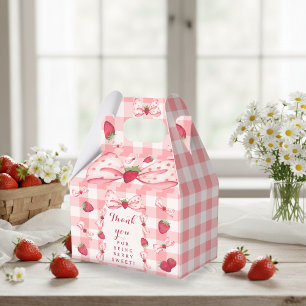 Beeren-Erstgeburtstag-Rot-Gingham-Schleifen-Quadra Geschenkschachtel