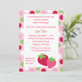 Beeren-süße ErdbeerBabyparty-Einladungen Einladung (Stehend Vorderseite)