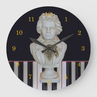 Beethoven/Klavier befestigt Uhr durch Leslie