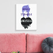 Beetlejuice | Lydia "Strange and Unusual" Graphic Leinwanddruck (Insitu (Wohnzimmer))