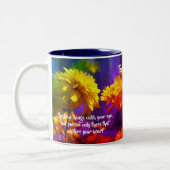 Befolgen Sie Ihre Herz-Blume Inspiration Zitat Zweifarbige Tasse (Links)