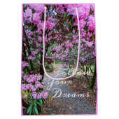 Befolgen Sie Ihre Träume Garten Weg Blumen Mittlere Geschenktüte (Rückseite)