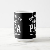 befördert zu Großpapa est 2024 t Shirt Kaffeetasse (Mittel)