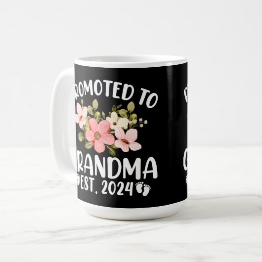 Befördert zu Oma 2024 zum ersten Mal Nana Floral Kaffeetasse (Vorderseite Links)