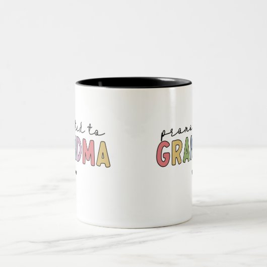 Befördert zu Oma New Oma zu Geschenken Zweifarbige Tasse (Mittel)