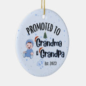 Befördert zu Oma&Opa - Baby Boy Xmas Keramik Ornament (Rechts)