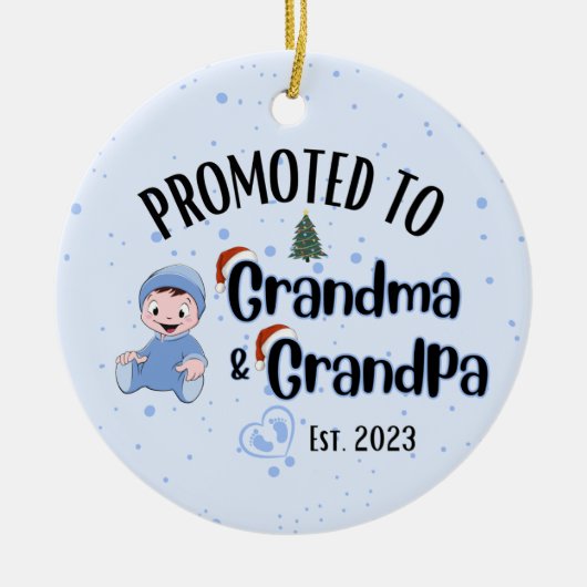 Befördert zu Oma&Opa - Baby Boy Xmas Keramik Ornament (Vorne)