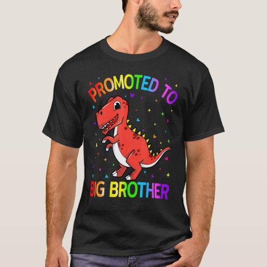 Befördert zum Big Brother Dinosaur Big Brother Fin T-Shirt (Vorderseite)