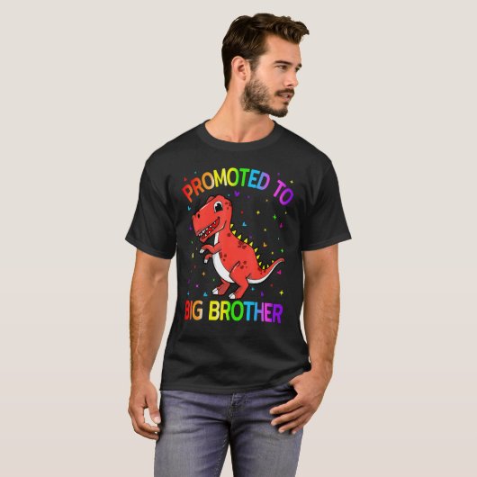 Befördert zum Big Brother Dinosaur Big Brother Fin T-Shirt (Vorne ganz)
