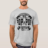 Befördert zum Pop Pop Est 2025 Funny Opa wieder T-Shirt (Vorderseite)