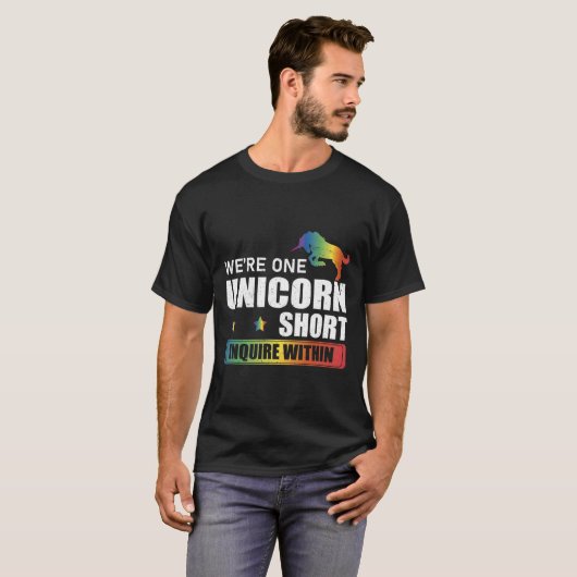 Befragen Sie bei der Jagd nach dem sonnigen Polyam T-Shirt (Vorne ganz)