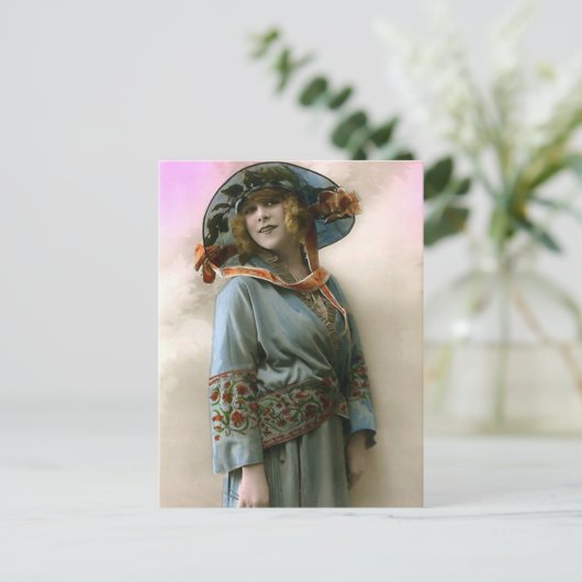 befreite Frau Postkarte (Stehend Vorderseite)