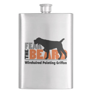 Befürchten Sie den Bart - das Drahthaar, das Flachmann