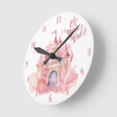 Begeben Sie sich in einen Palast in der rosafarben Runde Wanduhr (Winkel)