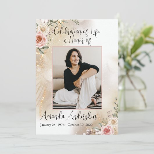 Begehung des "Life Peach & Gold Order of Service Programm (Stehend Vorderseite)