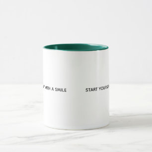 Beginnen Sie Ihren Tag mit einer Lächelnden Zwei-T Tasse