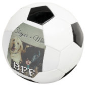 Begleithelfer tragen den Namen Foto Tier Liebe hin Fußball (Dreiviertel)