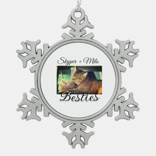 Begleithelfer tragen den Namen Foto Tier Liebe hin Schneeflocken Zinn-Ornament (Vorderseite)