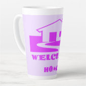 BEGRÜSSEN ZUHAUSE ZWEI SCHATTEN LILA PLUS-LOGOS MILCHTASSE (Linke Ecke)