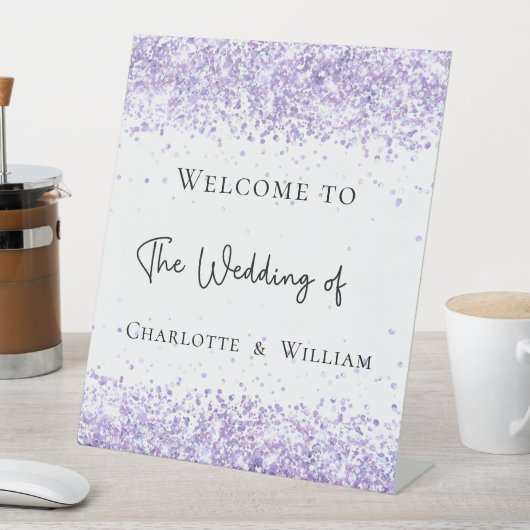 Begrüßung mit weißer Lava Sockelschild (In Situ)