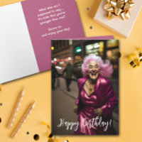 Begrüßung von Senior Woman