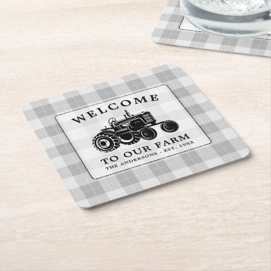 Begrüßungsfamilie Name Farm Traktor Weiß Kariert Rechteckiger Pappuntersetzer (angewinkelt)