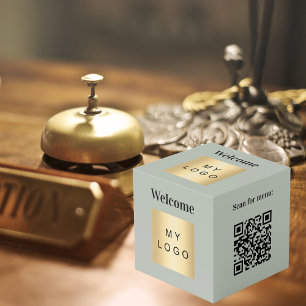 Begrüßungslogo QR-Code für olivgrüne Menütabelle Würfel