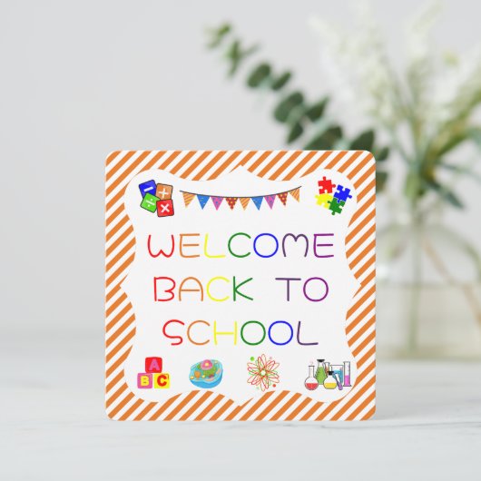 Begrüßungsschüler kehren zur Schulkarte zurück Dankeskarte (Stehend Vorderseite)