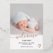 Begrüßungsskript Herz Foto Geburt Rose Gold Folieneinladung (Vorderseite)