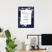 Begrüßungszeichen der Blue String Light Floral Poster (Heimbüro)