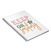 Behalt auf dem Lächeln inspirierender Zitate Notizblock (Rechte Seite)